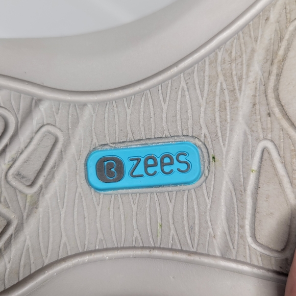 BZEES Dream Wedge Sandal 9.5 grayish - Picture 8 of 13